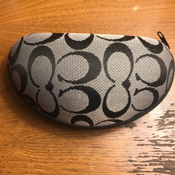 Coach White & Silver Coach Signature C sunglasses with Black signature C Case - Picture 8 of 15